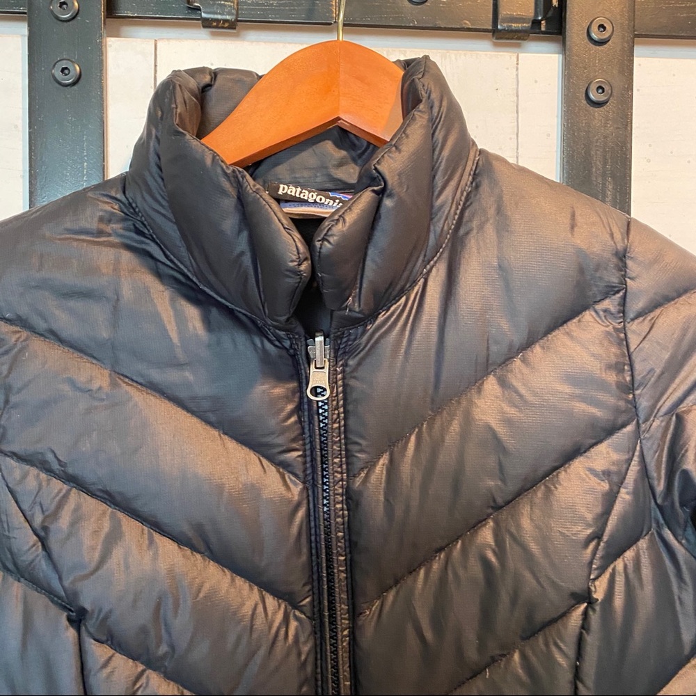 Patagonia Puffer Jacket - image 6